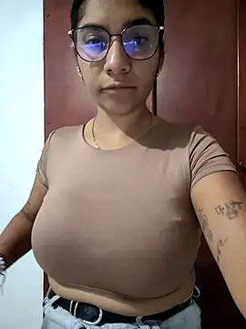 Snapshot of Sofythom1 chatting on 1, 2, 2026 Sofythom1 online show from 1, 2, 2026