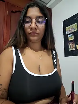 Sofythom1 online show from 6, 5, 2026