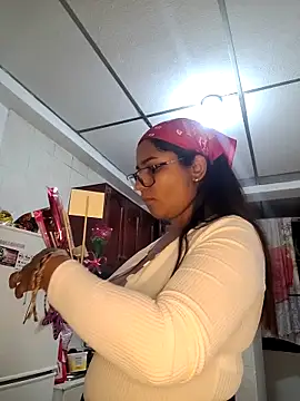 Sofythom1 online show from 10, 3, 2025