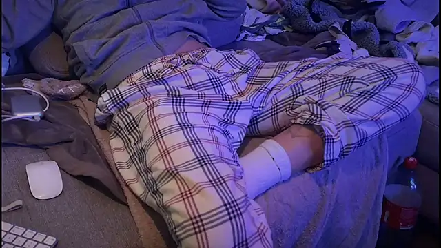 Snapshot of swissMen_DE chatting on 26, 2, 2025 swissMen DE online show from 26, 2, 2025