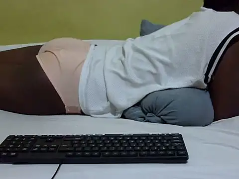 QUEEN-LIZ online show from 24, 11, 2025