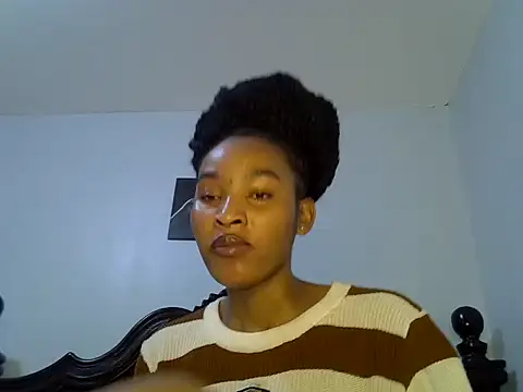 cute-alexis online show from 25, 6, 2026