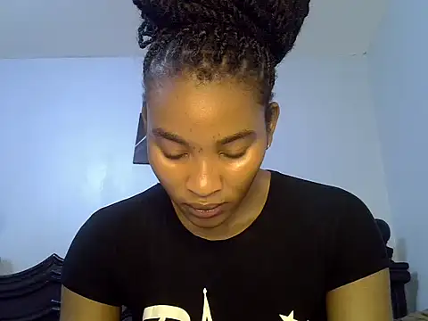cute-alexis online show from 19, 6, 2026