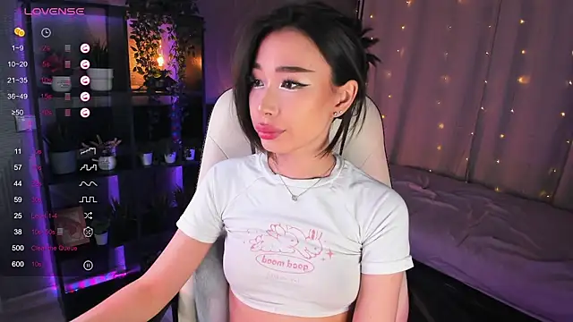 sensualily online show from 5, 12, 2025