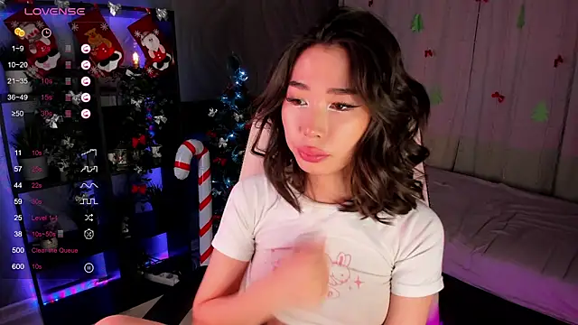 sensualily online show from 17, 12, 2025