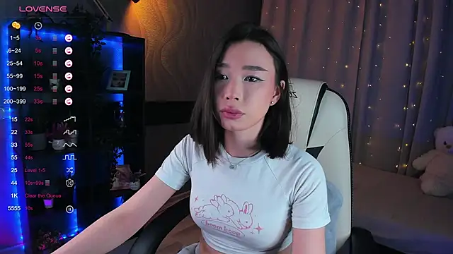 sensualily online show from 9, 3, 2025