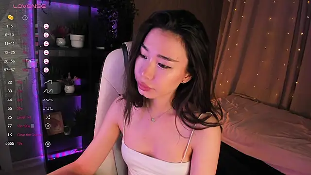 sensualily online show from 10, 10, 2025