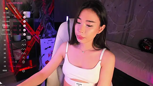 sensualily online show from 17, 10, 2025