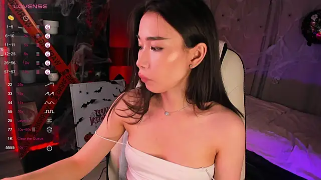 sensualily online show from 15, 10, 2025