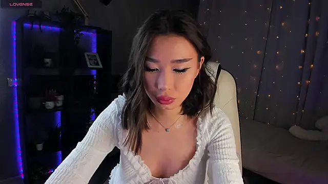 sensualily online show from 16, 3, 2025