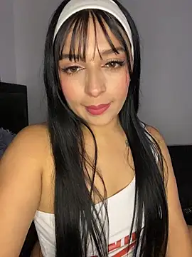 Loren sexx6 online show from 9, 2, 2026