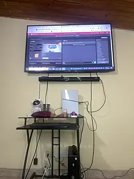 scarlet tommy online show from 14, 4, 2026