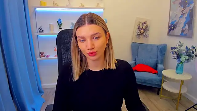 SelenaeMoore online show from 12, 7, 2026