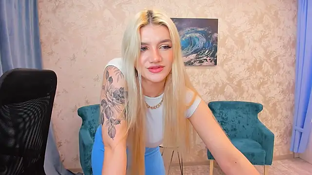 SelenaeMoore online show from 17, 3, 2025