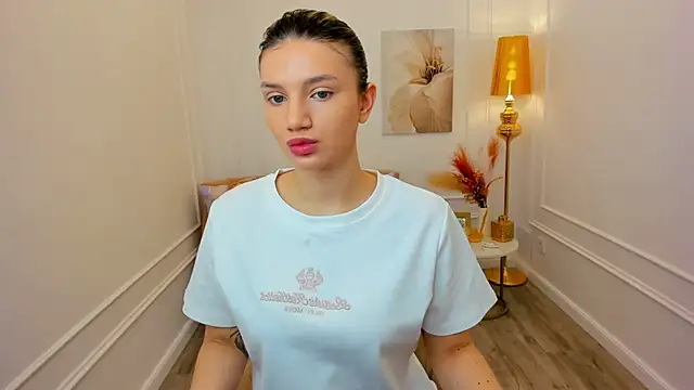 SelenaeMoore online show from 2, 4, 2026