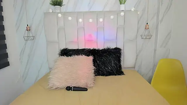 Esteff  o2 online show from 25, 2, 2025