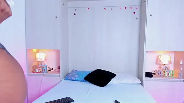 KendallRosse1 online show from 18, 12, 2025