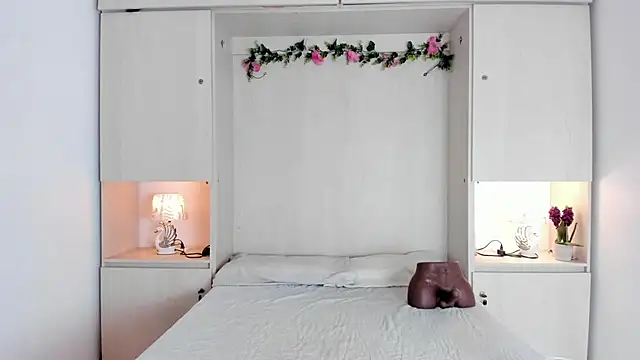 KendallRosse1 online show from 17, 2, 2026