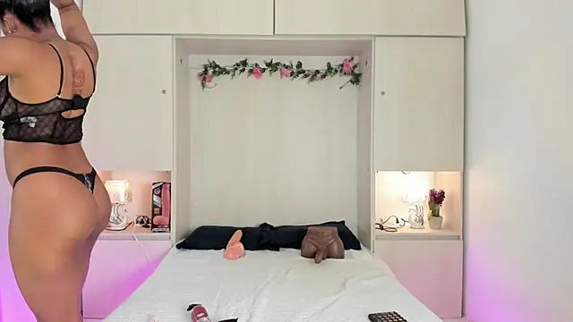 KendallRosse1 online show from 4, 12, 2025