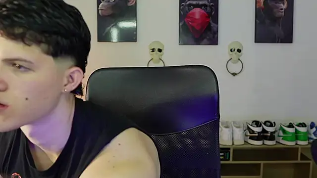 Hazzan Velez online show from 4, 11, 2025