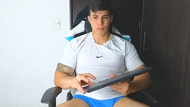 Ethanstill1 online show from 13, 12, 2024