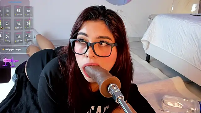 Danna adams01 online show from 25, 2, 2025