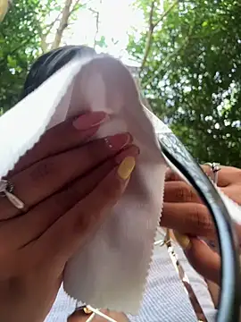 NAUGHTY LITTLE 18 online show from 26, 2, 2026