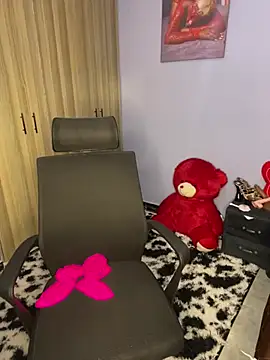 Cherriikenzie online show from 27, 6, 2026