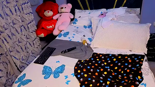 Cherriikenzie online show from 26, 3, 2026