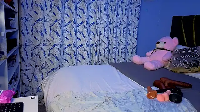 Cherriikenzie online show from 24, 4, 2026