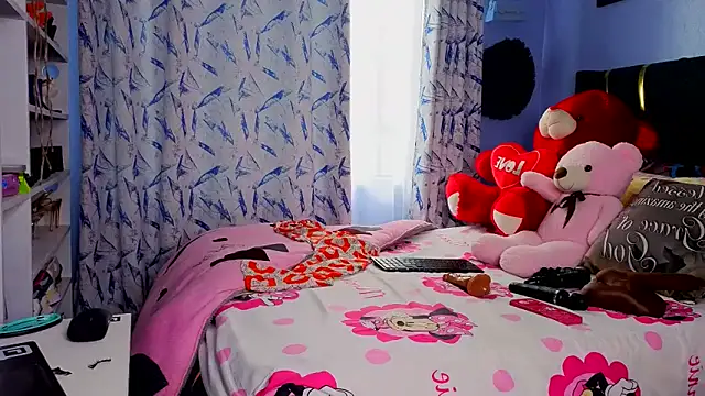 Cherriikenzie online show from 19, 5, 2026