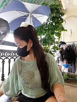 lyna bl online show from 8, 10, 2025