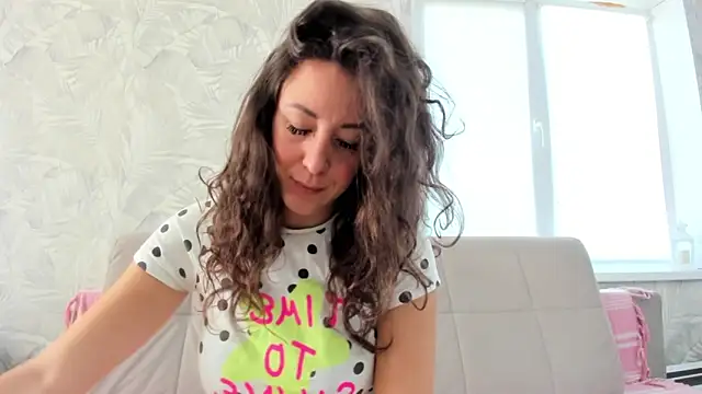 Snapshot of Karina_sunny chatting on 12, 9, 2025 Karina sunny online show from 12, 9, 2025