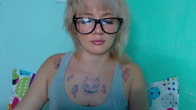 kitten sweet online show from 4, 2, 2025
