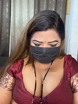 Snapshot of Oh-Monika chatting on 18, 6, 2026 Oh-Monika online show from 18, 6, 2026