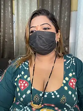 Snapshot of Oh-Monika chatting on 14, 7, 2026 Oh-Monika online show from 14, 7, 2026