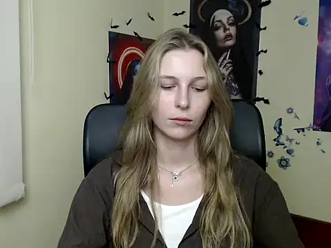 StrangerGi online show from 15, 6, 2026
