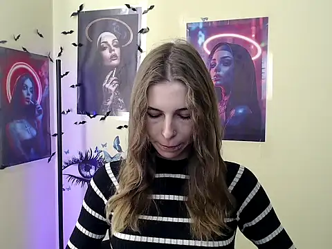 StrangerGi online show from 4, 10, 2025