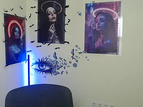 StrangerGi online show from 15, 12, 2025