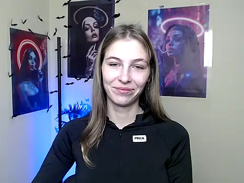 StrangerGi online show from 8, 10, 2025