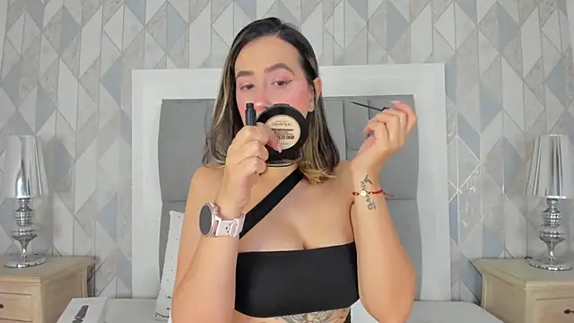 anais cooper online show from 14, 1, 2026