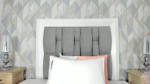 anais cooper online show from 18, 11, 2025