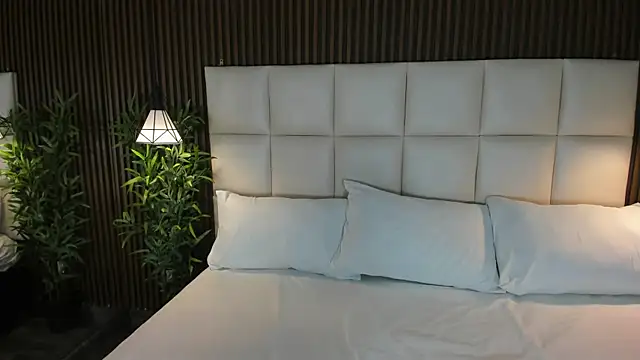 CailynBrowm online show from 16, 10, 2025