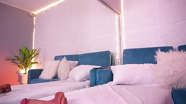 CailynBrowm online show from 29, 3, 2026