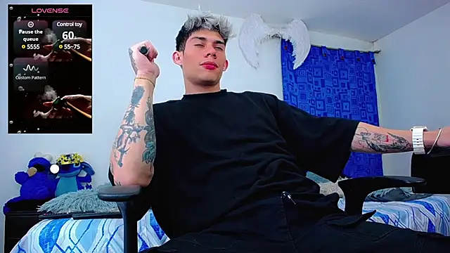 thiagomurphyy online show from 26, 2, 2025