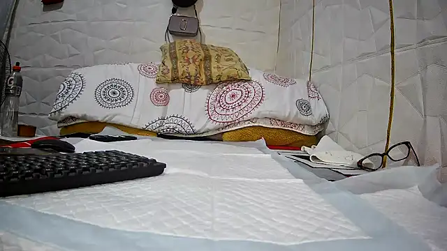 Mendoza Amaranata online show from 14, 9, 2025