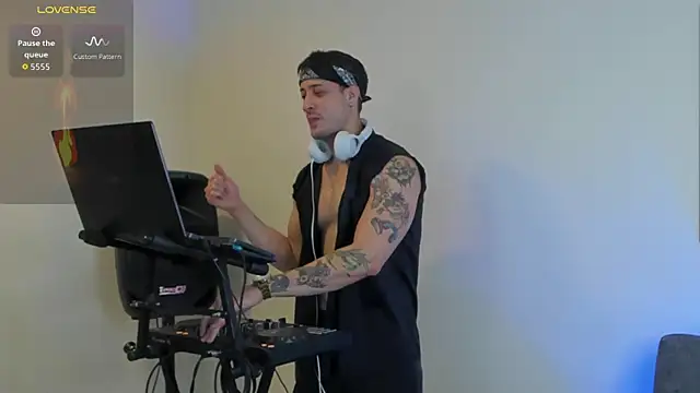 matt saill online show from 19, 9, 2025