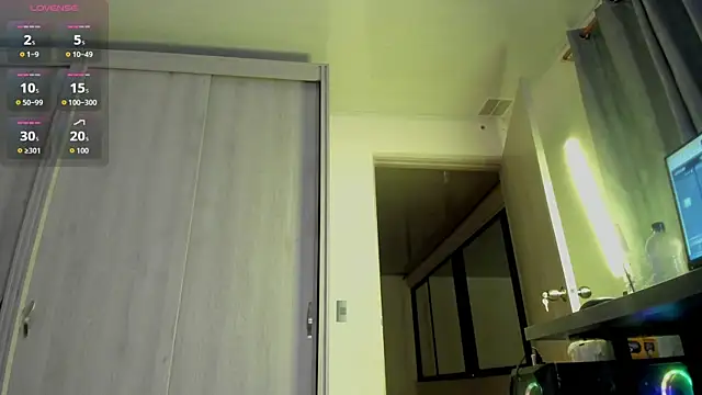 Nina Fuentes online show from 25, 9, 2025