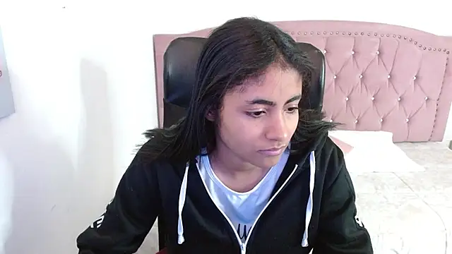 shaneelle online show from 1, 10, 2025