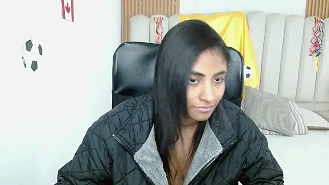 Snapshot of shaneelle chatting on 16, 7, 2026 shaneelle online show from 16, 7, 2026